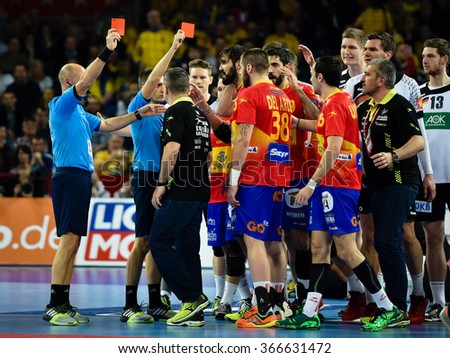 Wroclaw, Poland. 16th January, 2016. European Championships in Men\'s Handball, EHF EURO 2016 Group C match Spain - Germany 32:29. Referees gives the red card to Jorge Maqueda.