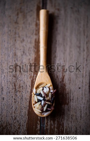 Rice in wood spoons