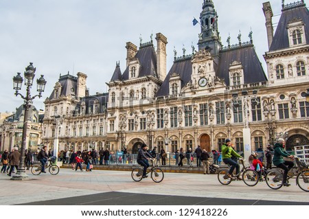 PARIS - FEBRUARY 3: The Hotel de Ville on February 3, 2013 in Paris, France. This building is housing the City of Paris\'s administration