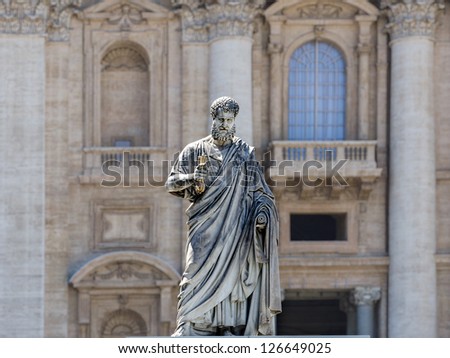 Giuseppe De Fabris statue of St. Peter. Located in front of St. Peter\'s Basilica, Vatican City, Rome.