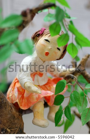 Korean Folk Art, miniature Clay dolls dressed in traditional costume
