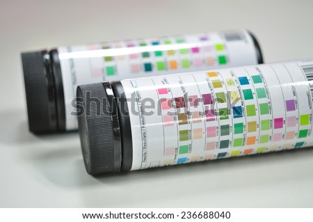 urine paper strip test