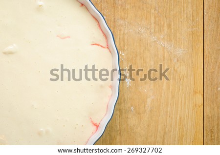 Preparation of delicious sweet cake flavored with ripe red strawberry