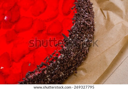 Preparation of delicious sweet cake flavored with ripe red strawberry
