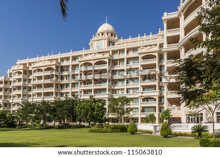 DUBAI, UAE - SEPTEMBER 29: Kempinski Hotel and Residences (129 luxury suites, penthouses and villas) on man-made island of Palm Jumeirah at September 29, 2012 in Dubai, United Arab Emirates.