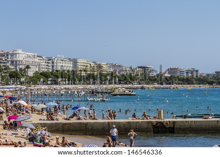 france cannes mediterranean goers enjoying sunshine turquoise aug water beach beaches august shutterstock
