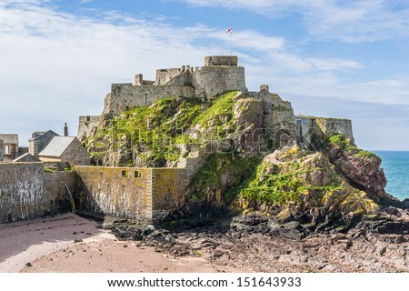 Elizabeth Castle (1594) - Castle &Amp; Tourist Attraction On A Tidal Island Within Parish Of Saint Helier, Jersey, Uk. It Is Named After Elizabeth I Who Was Queen Of England At Time When Castle Was Built.