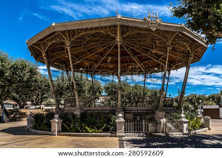 stock-photo-music-kiosk-built-in-by-arch