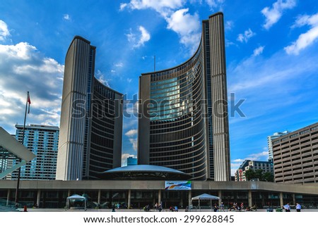 TORONTO, CANADA - 23 JULY, 2014: City Hall (or New City Hall, by Finnish architect Viljo Revell, 1965) is one of Toronto\'s best known landmarks. City Hall is home of municipal government of Toronto.