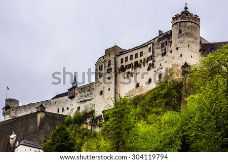 Hohensalzburg Castle (Festung Hohensalzburg). Erected at behest of Prince - Archbishops of Salzburg - one of largest medieval castles in Europe. Salzburger Land, Austria.
