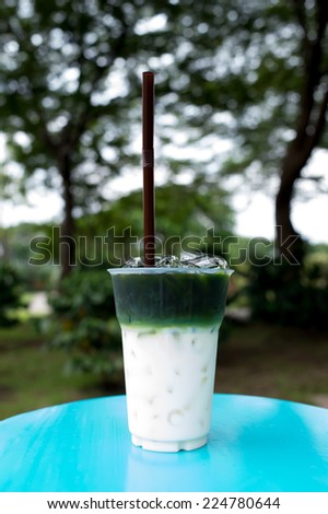 Iced green tea milk