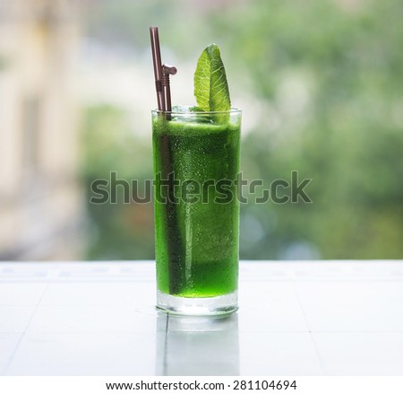 green vegetable detox juice outdoor