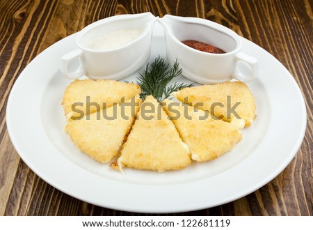 cheese toasts with sauce