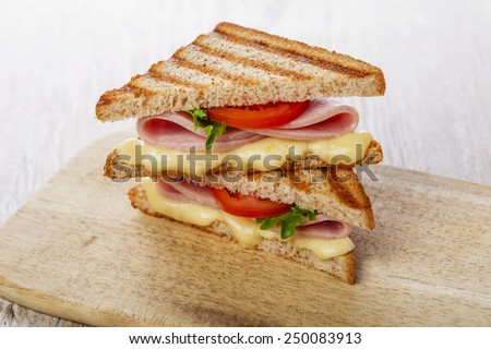 sandwich toast grilled with cheese tomatoes and ham