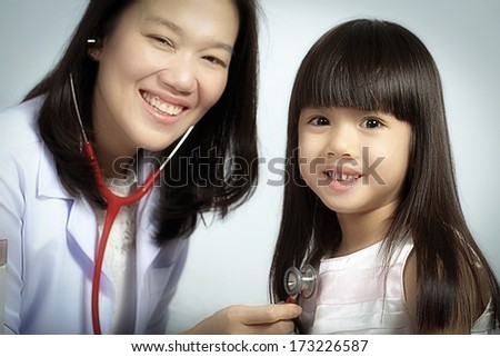 Doctor checked children girl's body in Clinic