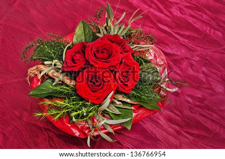 Five Red Roses - Bouquet of roses, for Valentine\'s Day, birthday, anniversaries and the like.