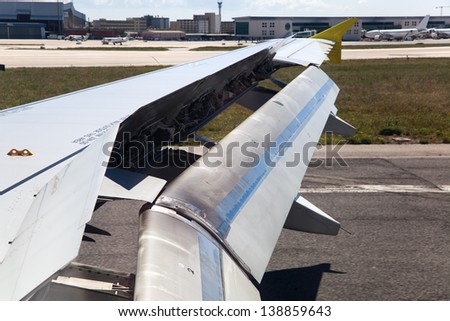 brake flaps of an airplane