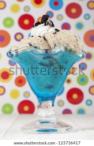 Cookies and cream flavored frozen dessert