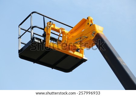 high platform for industrial work in elevation safely