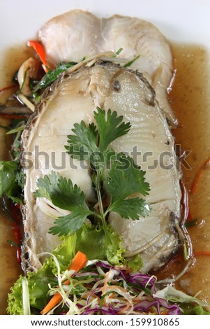 Steamed fish in soy sauce