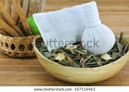 Aromatic Herbal Steam: traditional Thai compress / cotton bag filled with Dried Thai Herbs, used to improve circulation, relax muscles and stimulate nerves
