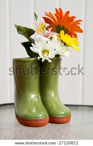 Cute Boot Planter With Assorted Flowers