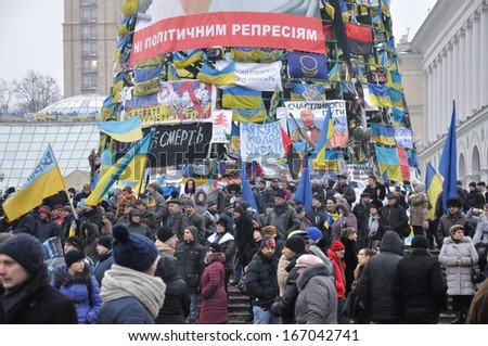 KYIV, UKRAINE - DECEMBER 12: Ukrainian people demand the resignation of the government and early voting on the Maidan Nezalezhnosti on December 12, 2013 in Kyiv, Ukraine