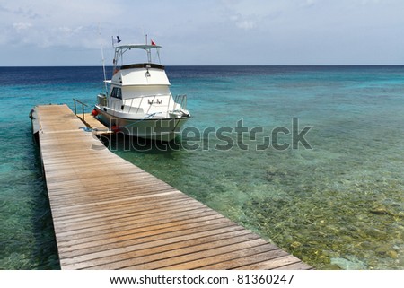 Diving boat at a pontoon in Curacao