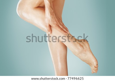 Beautiful wet feet, women legs and hand