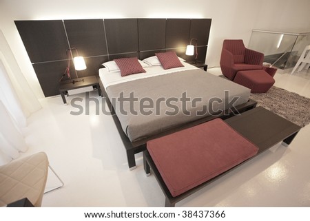 Modern bedroom decoration\
\
\
\
Furniture provided by www.lignerosetmiami.com