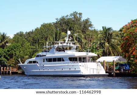 Luxury yacht in the waterways of Fort Lauderdale, Florida