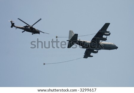 موسوعة صور اسطول مروحيات مصر (حصري)  - صفحة 12 Stock-photo-helicopter-aerial-refueling-3299617