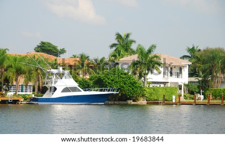 Exclusive waterfront real estate in Florida