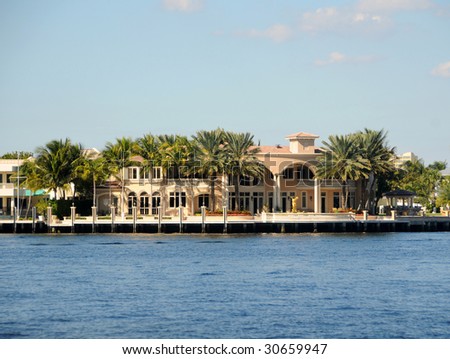 Exclusive waterfront real estate in Florida