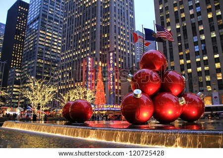 New York City - Dec. 5, 2011: New York City Landmark, Radio City Music Hall In Rockefeller Center As Seen On Dec. 5, 2011 Decorated With Christmas Decorations In Midtown Manhattan Nyc