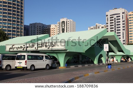 ABU DHABI, UAE - DEC 26: Taxi stand at the main bus terminal in the city of Abu Dhabi. December 26, 2013 in Abu Dhabi, United Arab Emirates