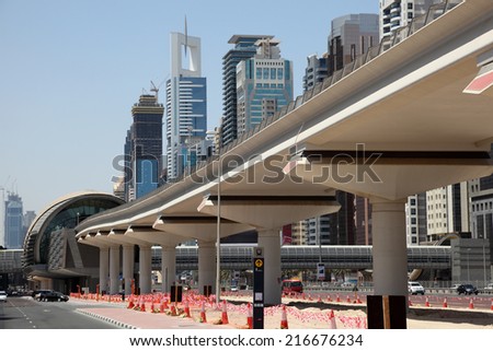 DUBAI, UAE - MAY 27: New Metro Line under construction in Dubai. May 27, 2011 in Dubai, United Arab Emirates