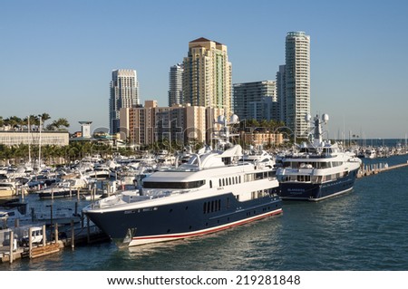 MIAMI, USA - NOV 13: Luxury yachts at the Miami Beach Marina. November 13, 2009 in Miami Beach, Florida, USA