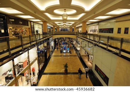 DUBAI, UAE - JAN 21: Mall of the Emirates interior January 21, 2010 in Dubai, United Arab Emirates. Mall of the Emirates is a shopping mall in the Al Barsha district of Dubai.