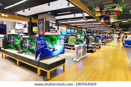 BANGKOK - January 2: LCDs display at Power Buy in Central World, Bangkok on january 2, 2015. It is owned by Central Pattana for selling electronic merchandises