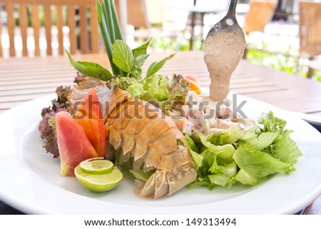 Crayfish salad with apple sauce
