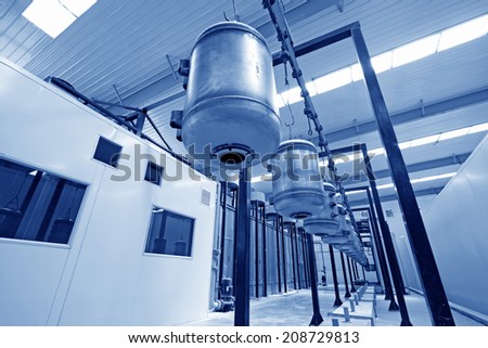 Stainless steel pressure water tank in the drive device in a factory