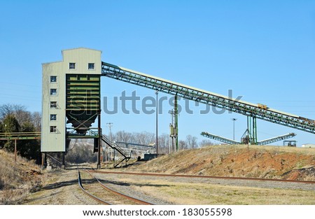 A Quarry Tipple for Loading Stone into Rail Cars