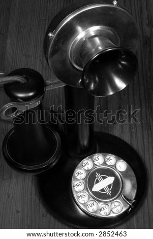 Vintage Telephone (black and white)