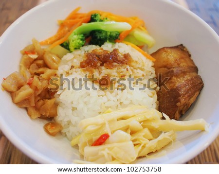 soysause-marinated ground pork over rice