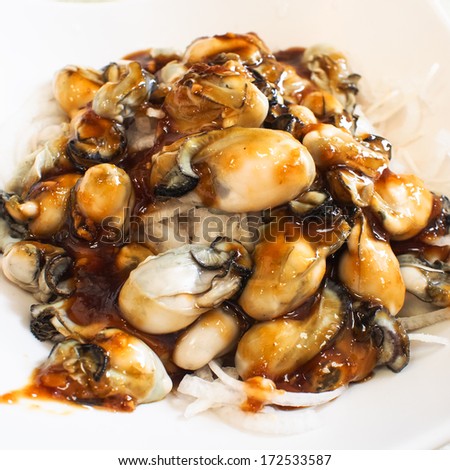 oysters with five spices sauce