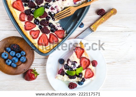 Fruit pudding with berries and fresh mint