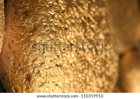 Stone gold wall