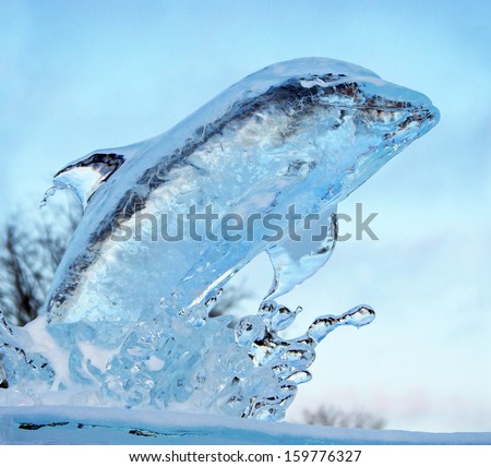 ice dolphin sculpture