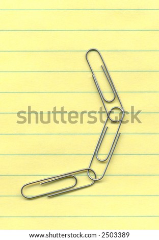 a chain of paper clip
